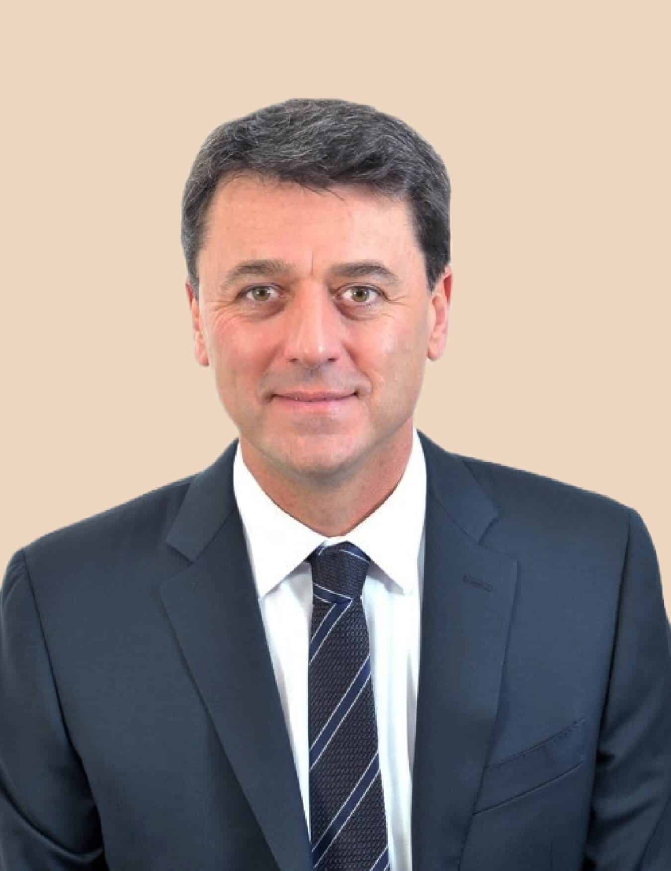 Mr Vaughan Tanner, Consultant Ophthalmic Surgeon